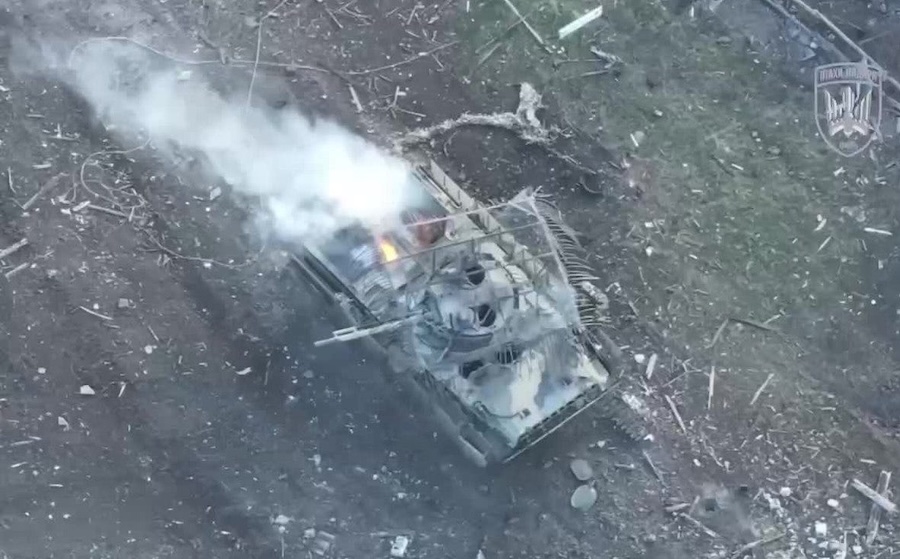 A Russian BMP-3 knocked out by FPV