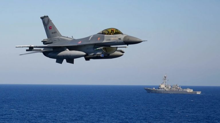 Turkish fighter black sea