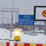 Russia closes railway border